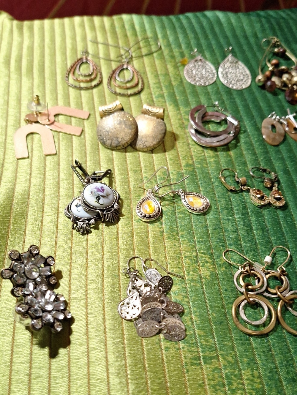 Assorted Women's Earrings - Gold and Brown Tones